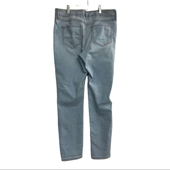 OLD NAVY‎ Super skinny mid rise women’s jeans 10  Inseam 28”  Blue - Picture 2 of 10